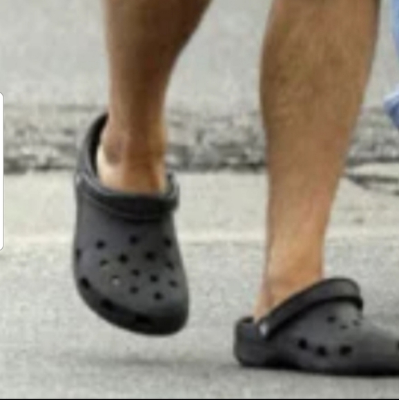 Crocs classic clogs W size 11 M size 9 NWOT - Picture 2 of 10